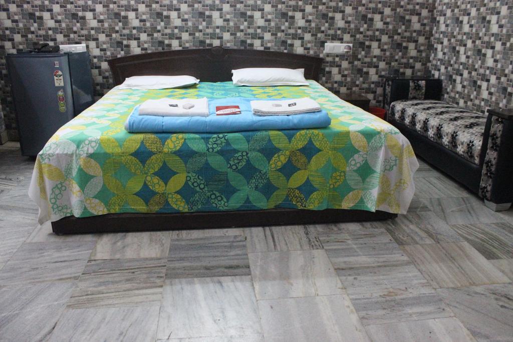 Hotel Kanishka Варанаси Номер фото